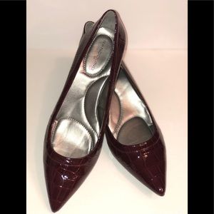 • NEW • Bandolino Heels